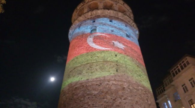 Galata Kulesi'nde Azerbaycan için ışıklandırma yapıldı