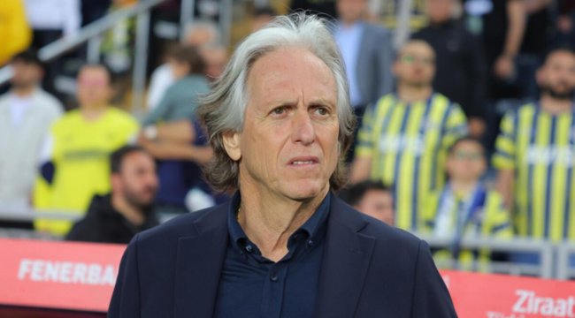 Fenerbahçe Teknik Direktörü Jorge Jesus: 'Ligi kazanma imkanımız var'