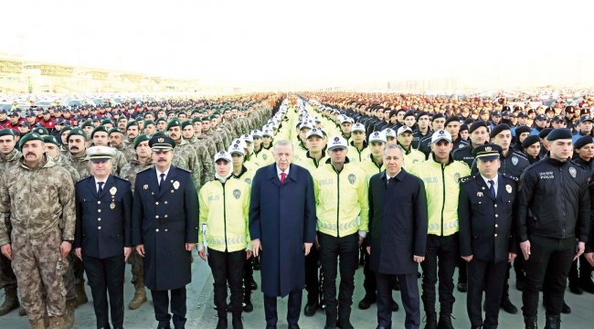 İstanbul'a aşık olmak her babayiğidin kârı değil