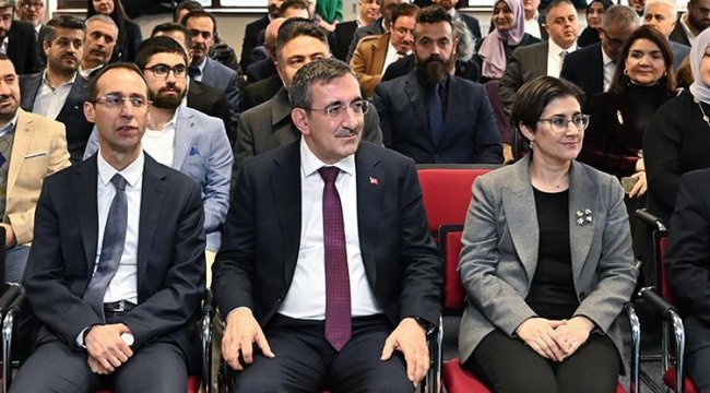 Cumhurbaşkanı Yardımcısı Yılmaz: Türk lirasını cazip hale getirecek bir politika izliyoruz