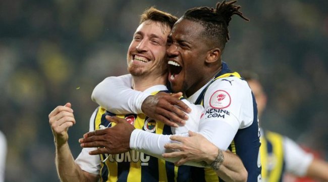 Fenerbahçe'de Mert Hakan Yandaş yeniden göze girdi! Ara transfer döneminde teklifleri geri çevirdi...