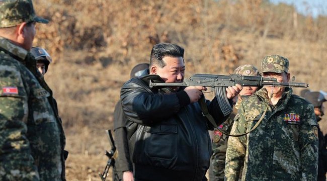 Kuzey Kore Lideri Kim'den orduya 'savaş hazırlıklarını artırın' emri