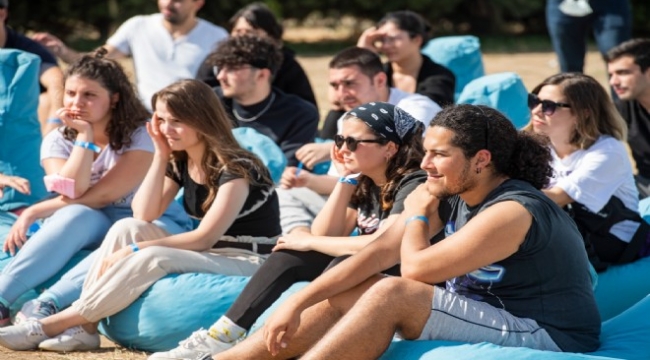 İzmirli gençler 'Uluslararası Yaz Üniversitesi'nde buluşacak