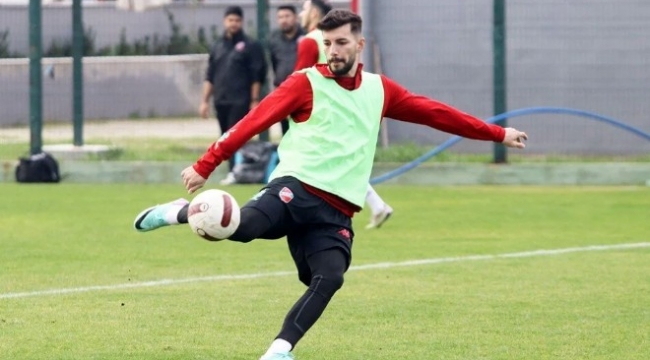 Karşıyaka'da Alpay gitti