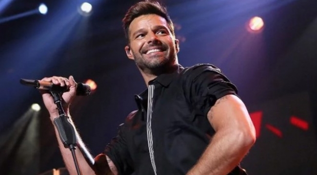 Ünlü şarkıcı Ricky Martin Antalya'da konser verdi