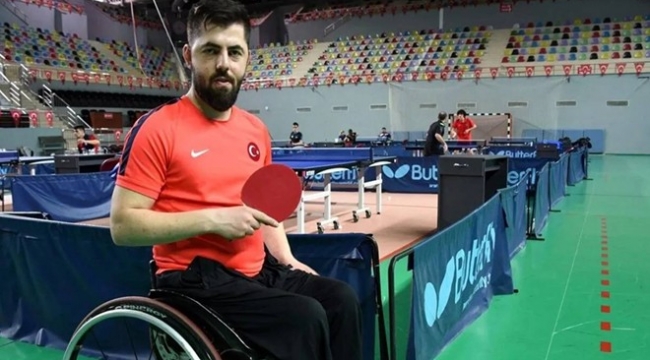 Ali Öztürk, para masa tenisinde yarı finale yükseldi