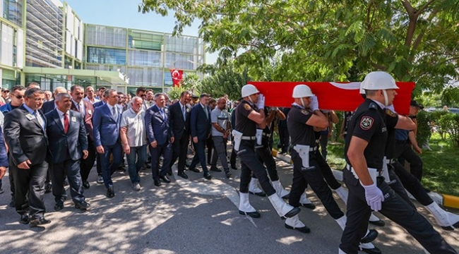 İsrail katletmişti... Ayşenur'un naaşı İzmir'de!