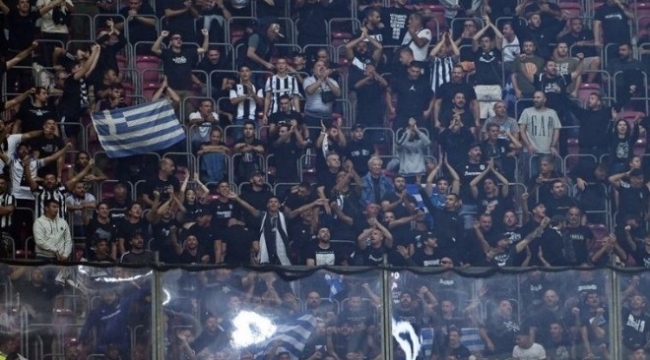 RAMS Park'ta olay: PAOK'lu taraftar dışarı çıkarıldı!