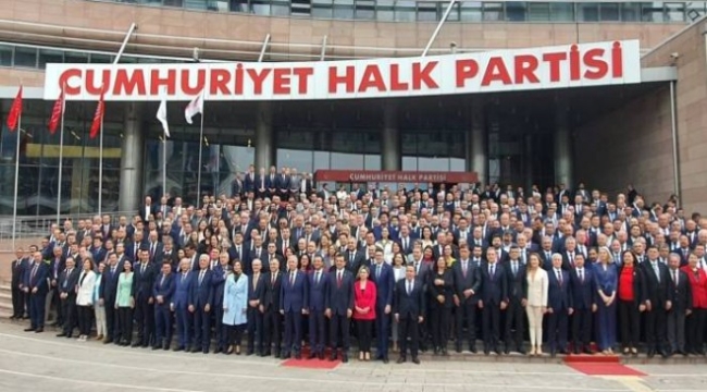 CHP 411 belediye başkanını İstanbul'a çağırdı