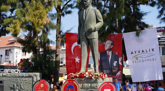 Mustafa Kemal Atatürk'e olan bağlılığımızın nişanesi