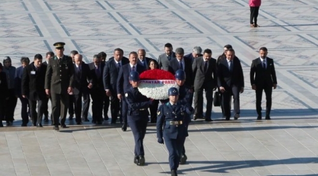 Anahtar Parti, Anıtkabir'i ziyaret etti