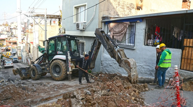 Başkan Kınay sözünü tuttu... Karabağlar'da doğalgaz sevinci!